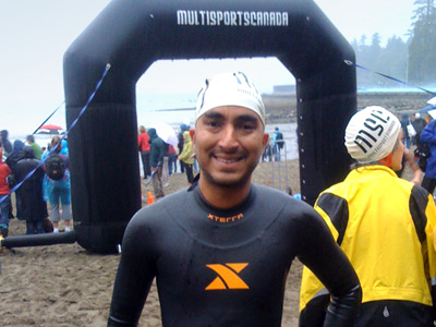 Jorge - before the swim at the Merrell Triathlon - Stanley Park, Vancouver, Canada - 7am, September 6, 2010