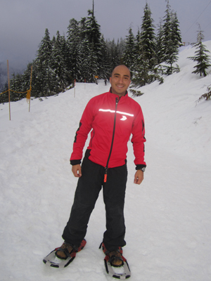 Jorge training on snowshoes - Cypress Mountain, BC - March 06, 2011