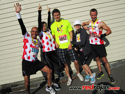 Sean Burris is Full Blooded with RedRojas at the Rubber Ducky Half Marathon & 7 Miler - Burnaby, BC, Canada - October 16, 2011