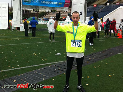 Adrian at the Seattle Marathon - Washington - November 27, 2011