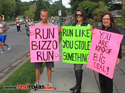 RedRojas supporters along the race - 2012 Scotiabank Half Marathon - Vancouver - June 24, 2012