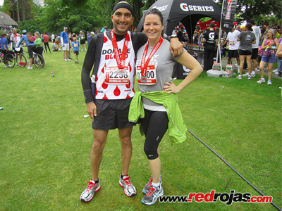 RedRojas friend, Lisa with Jorge - 2012 Scotiabank Half Marathon - Vancouver - June 24, 2012