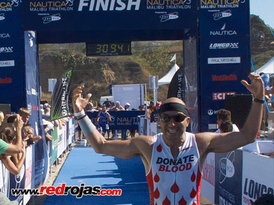 Jorge crossing the finish line - Nautica Triathlon - Malibu, Ca, USA - September 7, 2013