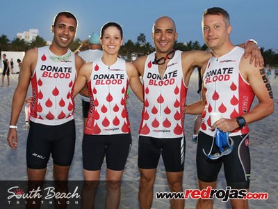 Riaz, Amanda, Jorge and Jeff, before the swim - Lifetime Triathlon - Miami Beach, Florida - April 19, 2015