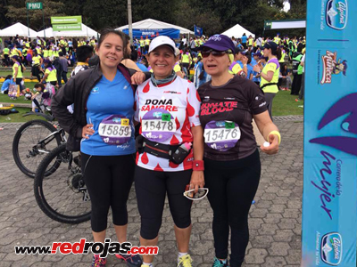 Elsa and Nubia at the Carrera de la Mujer 10k - Bogot, Colombia - September 20, 2015