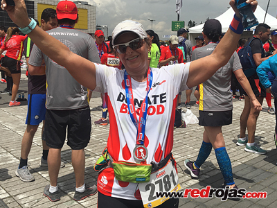 Elsa, Karola and Jorge at the Global Energy 10k - Bogot, Colombia - September 30, 2018