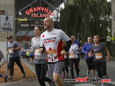Hart and Jill at the Turkey Trot 10k - Vancouver, Canada - October 8, 2018